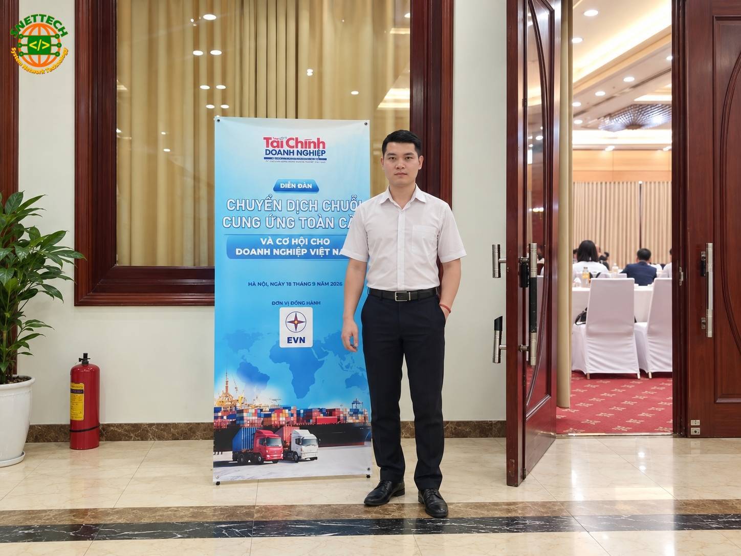 Với vai trò là người sáng lập, điều hành Công ty Công nghệ Snettech, CEO Hoàng Thái Sơn đảm nhiệm định hướng phát triển doanh nghiệp và nghiên cứu, sáng tạo, xây dựng hệ thống nền tảng giáo dục tương tác trực tuyến SnetUni